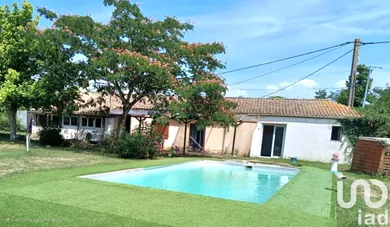 House at Jau-Dignac-et-Loirac (33590)