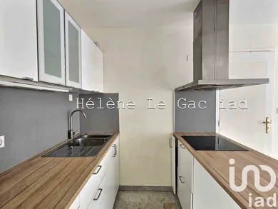 Apartment in Toulon (83000)