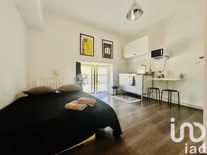Studio à Avignon (84000)