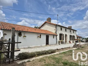 Park home at Boismé (79300)
