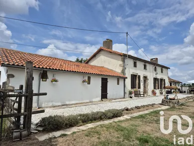 Park home in Boismé (79300)