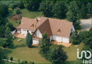 Maison d'architecte à CRESPIERES (78121)