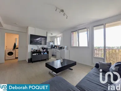 Apartment in Morsang-sur-Orge (91390)