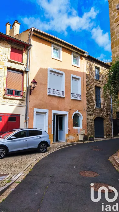 Maison de ville à Vic-le-Comte (63270)