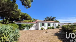 Maison traditionnelle à Le Bois-Plage-en-Ré (17580)