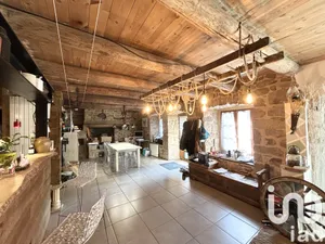 Maison de ville à Saint-Étienne-Lardeyrol (43260)