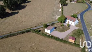 Maison de campagne à Saint-Léger-sur-Vouzance (03130)