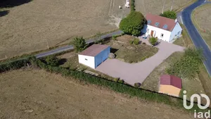 Maison de campagne à Saint-Léger-sur-Vouzance (03130)