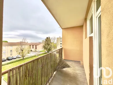 Apartment at Uzès (30700)