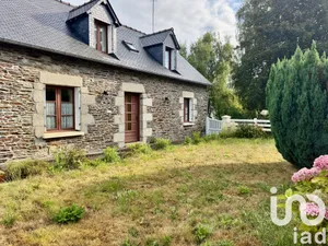 House at Saint-Caradec (22600)