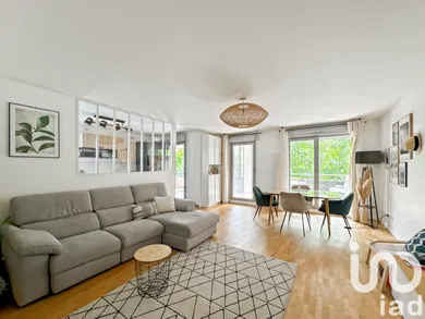 Apartment at Massy (91300)