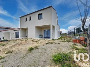 House at Corneilhan (34490)