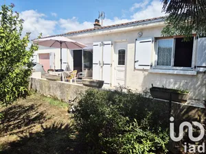 Maison de campagne à La Chaize-Giraud (85220)