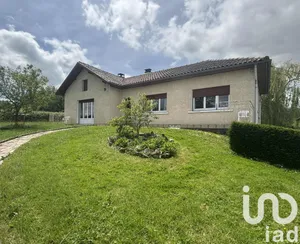 House at Bétracq (64350)
