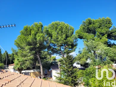 Traditional house at Rognac (13340)