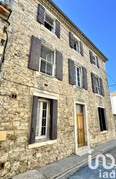 Townhouse in Saint-Gilles (30800)
