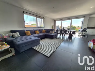 Maison d'architecte à Champigny (51370)