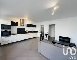 Apartment at Reims (51100)