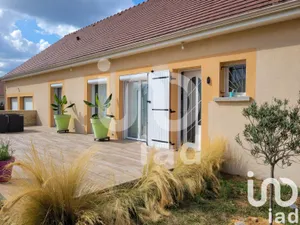 Maison à Saint-Victor (03410)