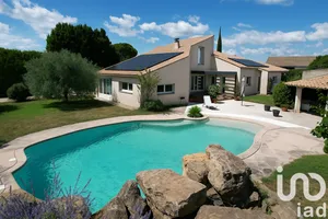 Maison d'architecte à Vaison-la-Romaine (84110)