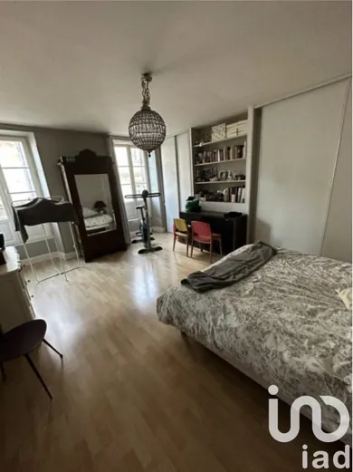 Apartment in Bordeaux (33000)