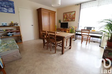 Apartment in Avon (77210)