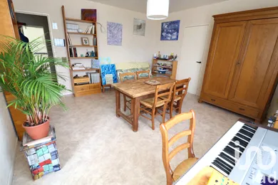 Apartment in Avon (77210)