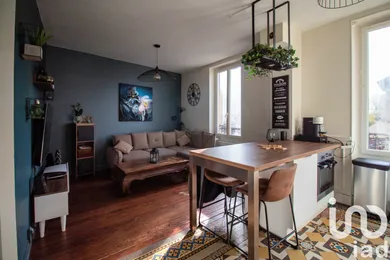 Apartment at Persan (95340)