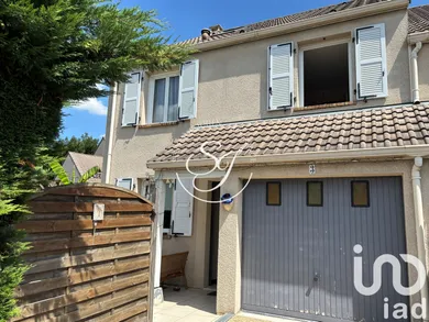 House at Sainte-Geneviève-des-Bois (91700)