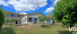 Village house at Reilhanette (26570)