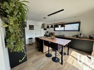 House at Royan (17200)