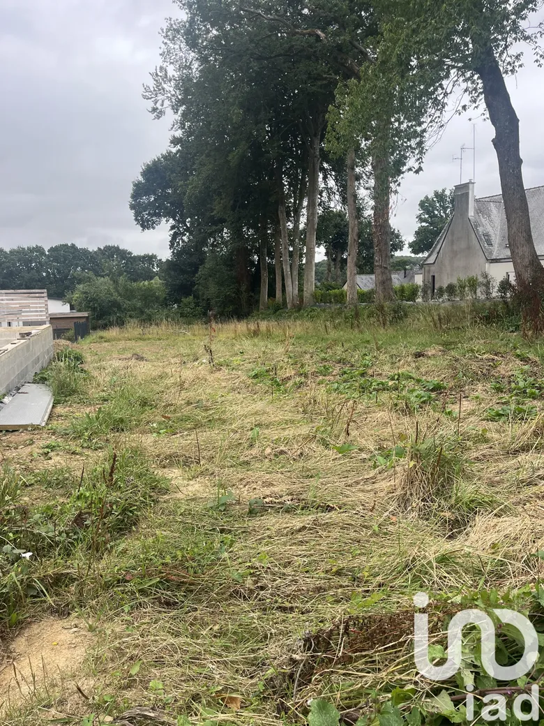 Terrain 1060 m² · à Pontivy · 59 995 €