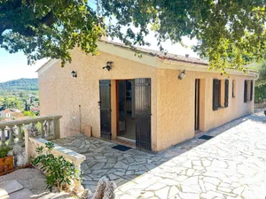 Maison traditionnelle à La Crau (83260)