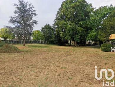 Terrain à bâtir à Pisany (17600)
