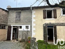 Maison à Sainte-Ouenne (79220)