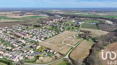 Terrain à bâtir à Saint-Sardos (82600)