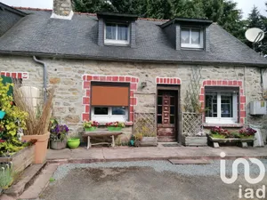 House at Kerpert (22480)