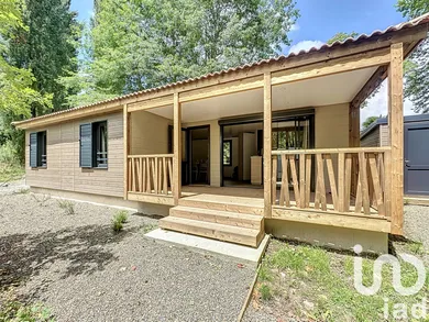 Châlet à Saint-Martin-de-Hinx (40390)