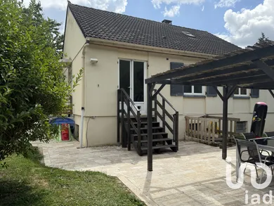 Maison à Le Châtelet-en-Brie (77820)