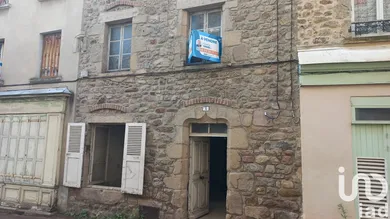 Village house at Saint-Julien-Molin-Molette (42220)