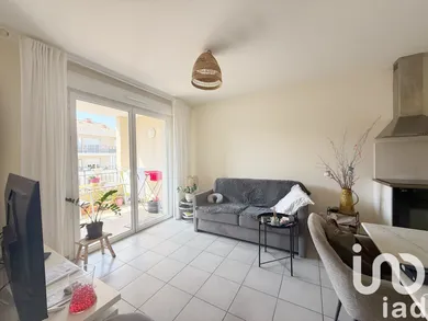 Apartment in Toulon (83100)