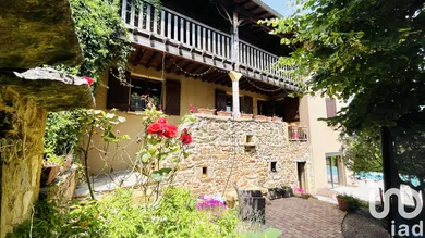 Traditional house at Bessenay (69690)