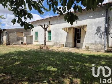 Maison de campagne à Chaunay (86510)