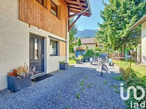 Appartement à ST LAURENT (74800)