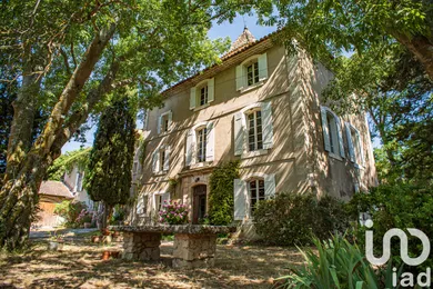 Domain at L'Isle-sur-la-Sorgue (84800)