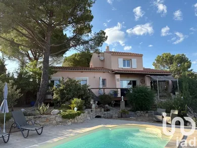 House at Ouveillan (11590)