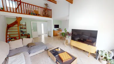 House at Nandy (77176)