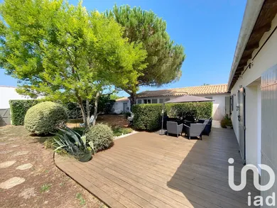 House at Saint-Martin-de-Ré (17410)