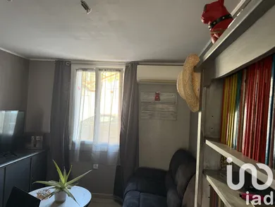 Apartment in La Londe-les-Maures (83250)