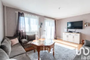 Apartment at Les Mureaux (78130)